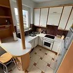 アパート Spacious 3bd Floor Flat Close To *