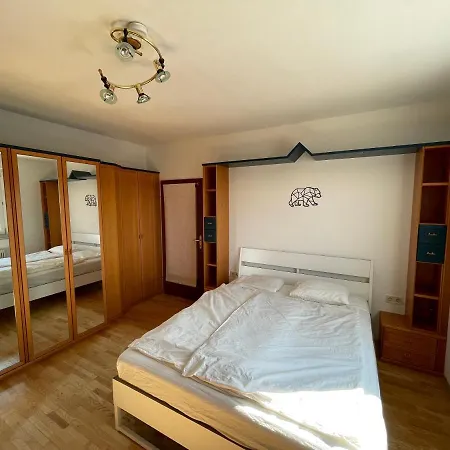 Spacious 3bd Floor Flat Close To Apartamento Klagenfurt am Woerthersee