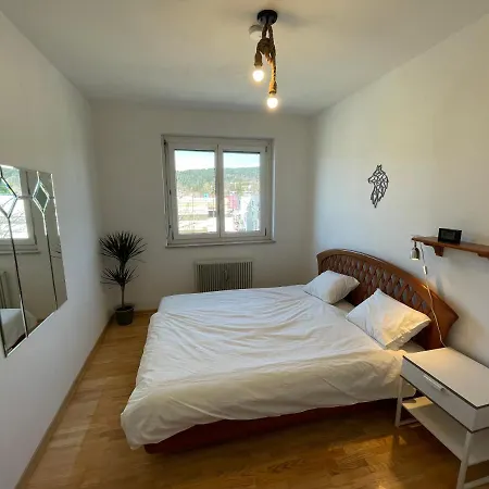 Apartmán Spacious 3bd Floor Flat Close To Klagenfurt am Woerthersee